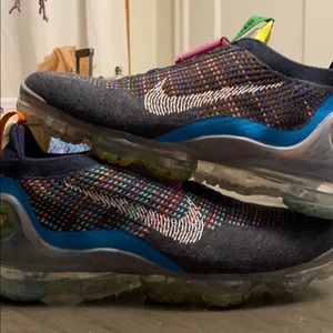 Nike VaporMax Flyease